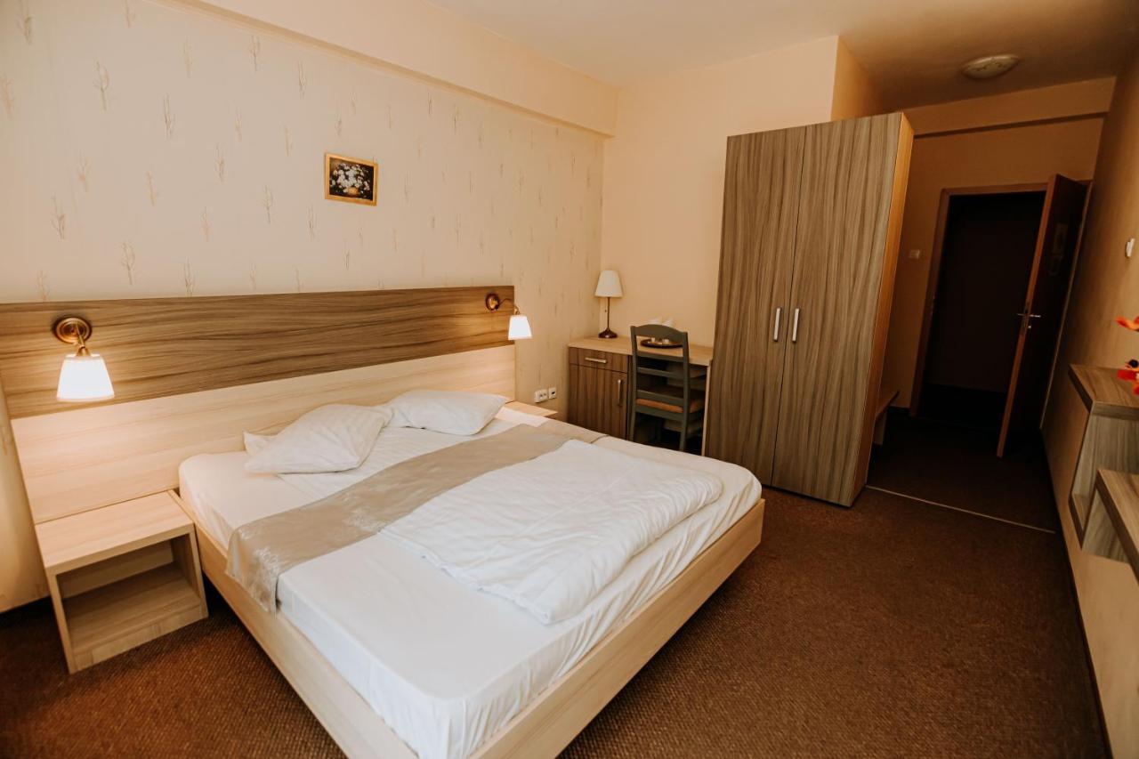 Guest House Lacul Linistit Moneasa Zewnętrze zdjęcie