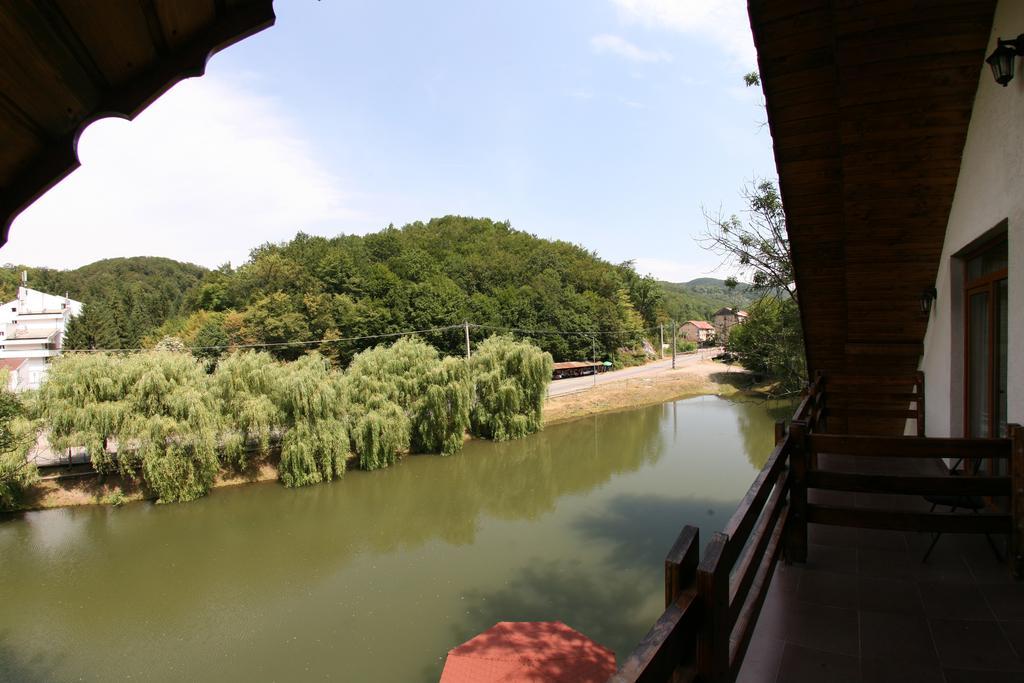 Guest House Lacul Linistit Moneasa Pokój zdjęcie